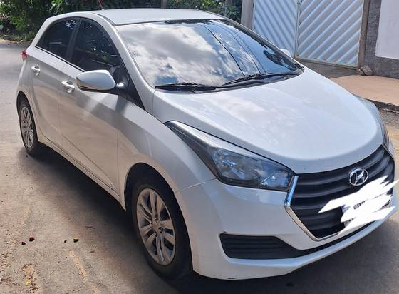 HYUNDAI HB20 1.0 COMFORT PLUS 12V FLEX 4P MANUAL